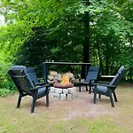 度假居 Architectural On 7000 Sqm Nature Plot *